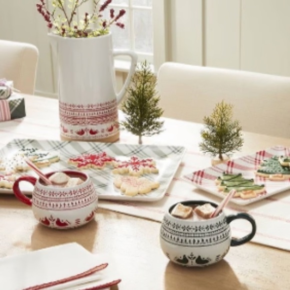 Hearth & Hand 2023 Holiday Collection Plaid Melamine 2 Piece Serving Tray Set - Picture 4 of 14